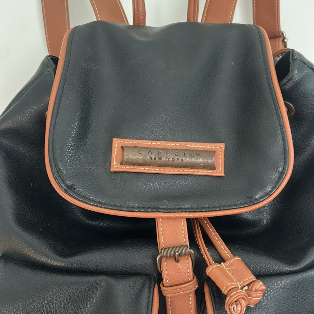 Capezio Backpack Rucksack Brown Leather Trim Large Sling Bag Vintage 80s HTF - Picture 2 of 9
